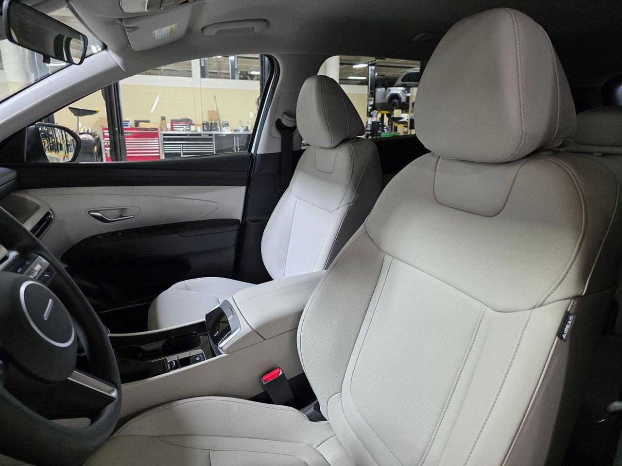 New 2026 White Pearl Hyundai SEL Plus FWD image 22