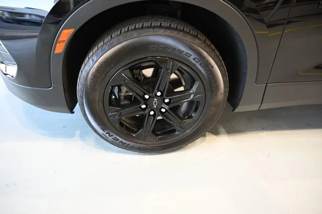 Used 2024 Black Chevrolet 2LT image 29