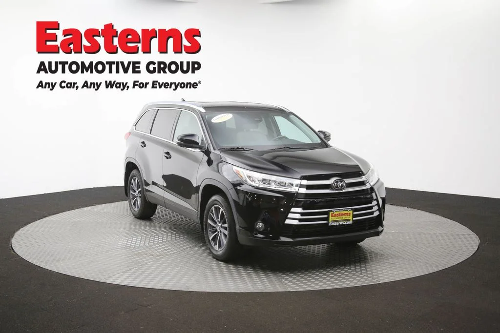 Used 2019 Black Toyota XLE image 54