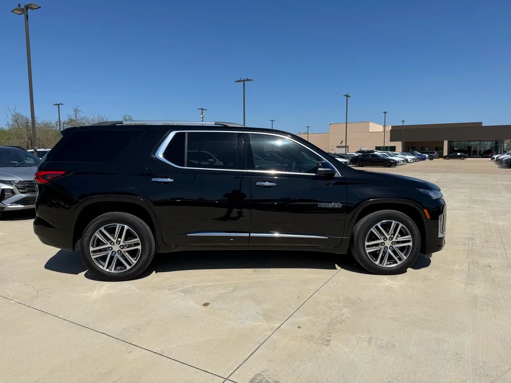 Used 2024 Mosaic Black Metallic Chevrolet High Country image 5