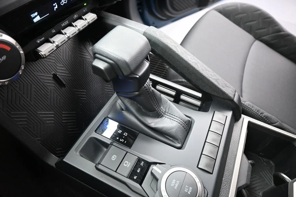Used 2026 Blue Toyota SR5 image 14