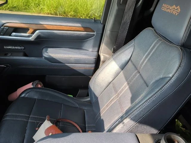 Used 2022 Beige Chevrolet High Country image 23