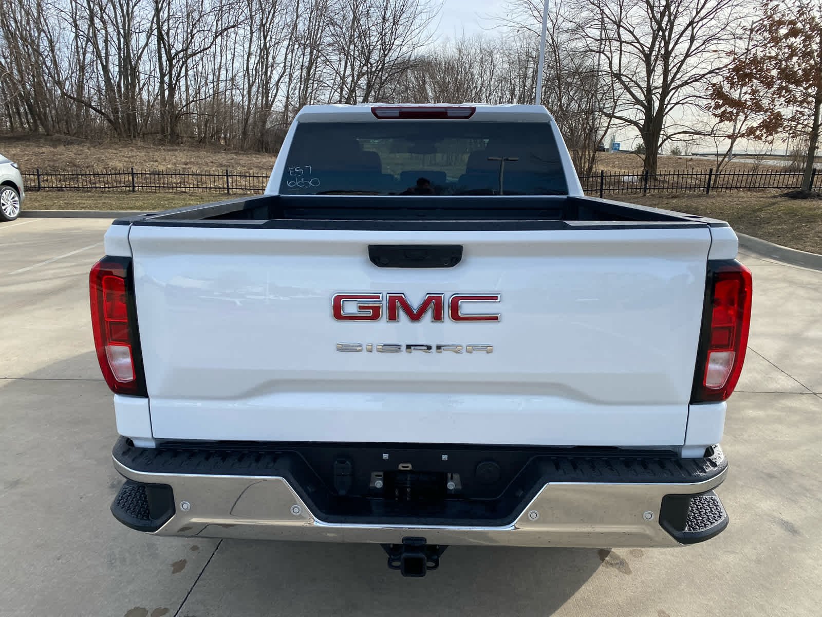 2026 GMC Sierra 1500 Pro - Photo 7