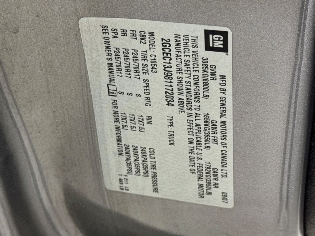 Used 2008 Graystone Metallic Chevrolet LT image 36