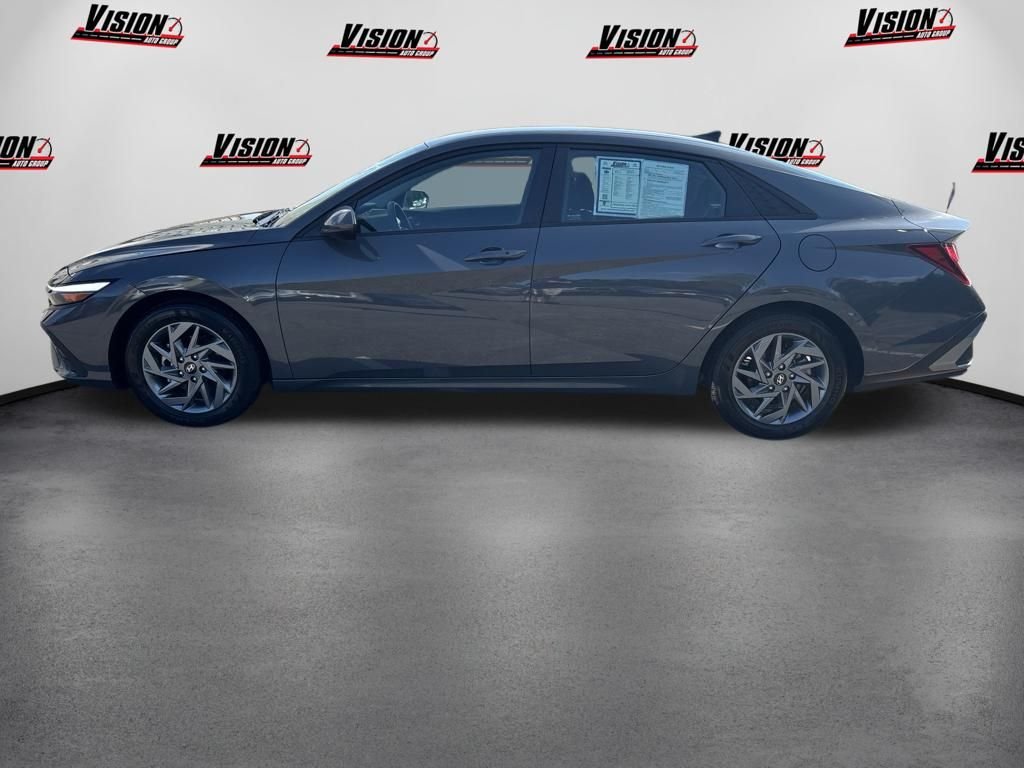 Certified Used 2024 Gray Hyundai SEL image 8
