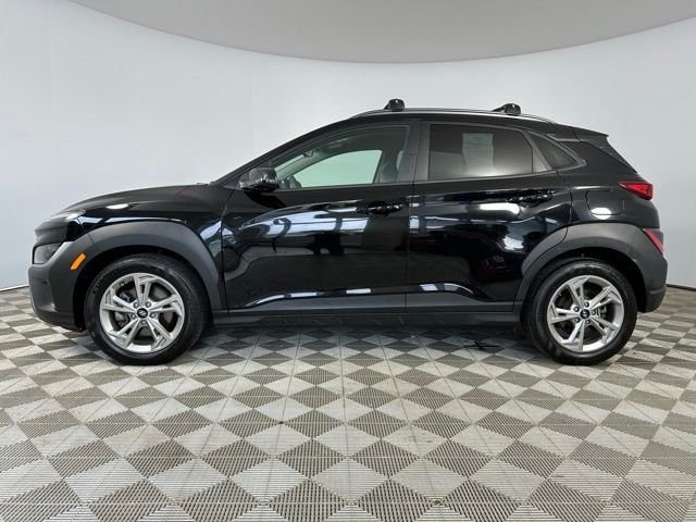 Used 2023 Black Hyundai SEL image 10