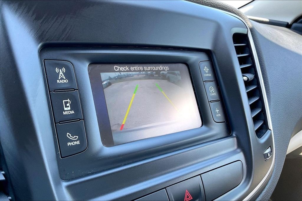 Used 2015 Silver Chrysler Limited image 12