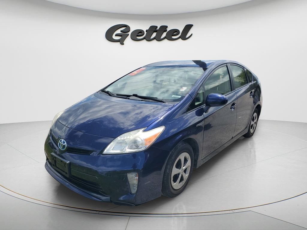 2013 Toyota Prius's photo