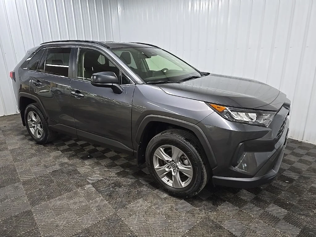 Used 2022 Gray Toyota LE image 7