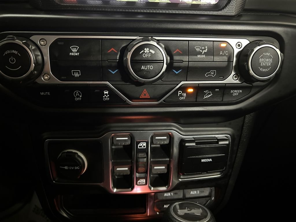 Used 2021 Gray Jeep Unlimited Sahara image 29