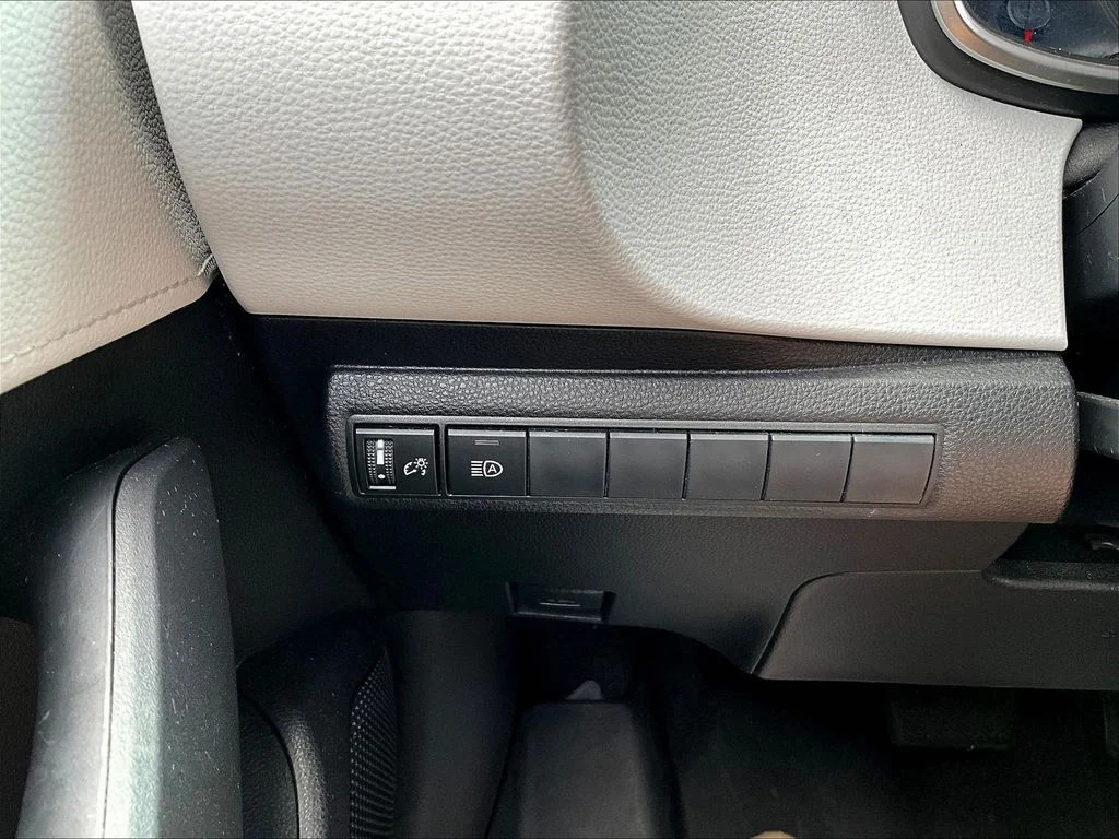 Used 2019 Midnight Black Metallic Toyota SE image 14