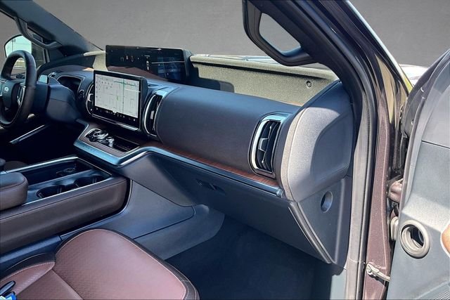 Used 2025 Gray Ford King Ranch image 13