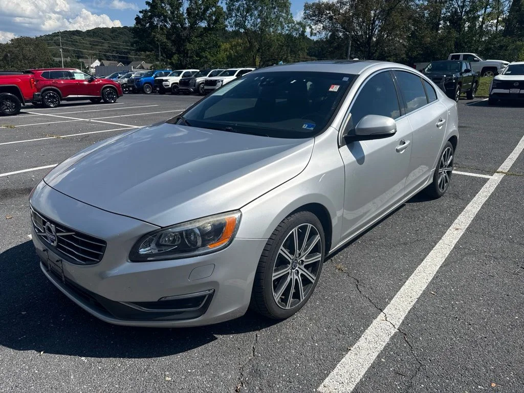 Used 2015 Volvo S60 T5 Platinum with VIN YV140MFM2F2352992 for sale in Harrisonburg, VA