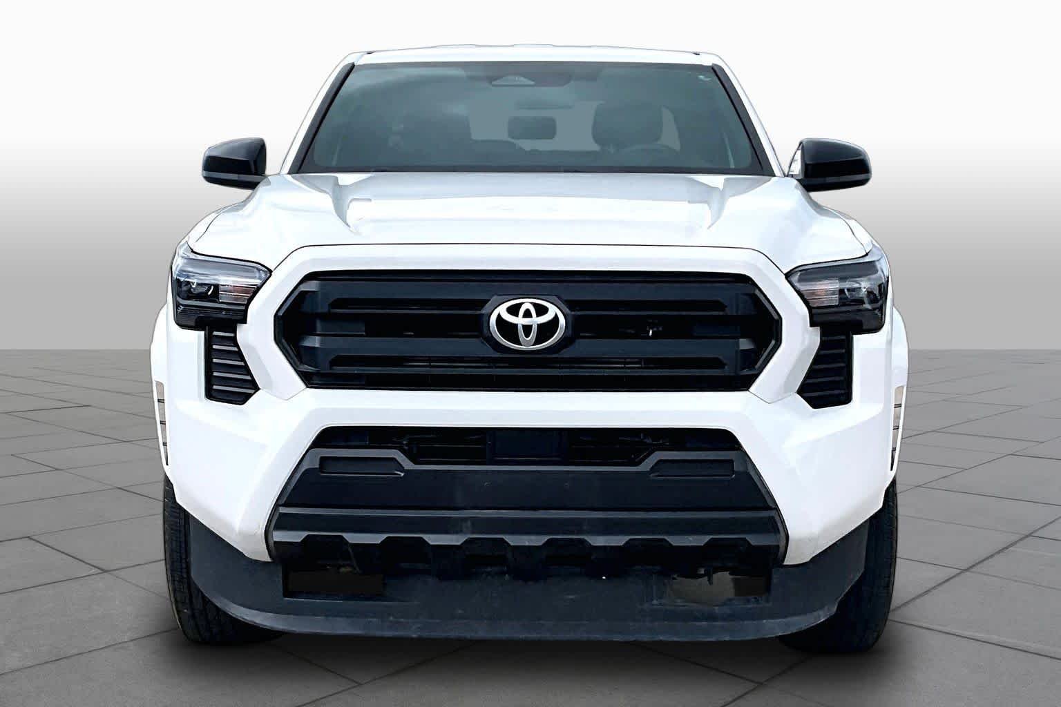 Used 2025 Ice Cap Toyota SR image 4