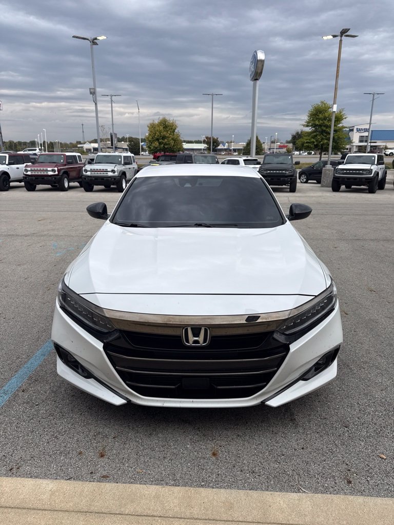 Used 2021 White Honda Sport image 3