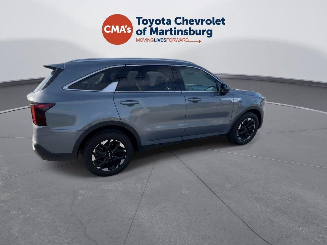 2025 Kia Sorento S - Photo 6