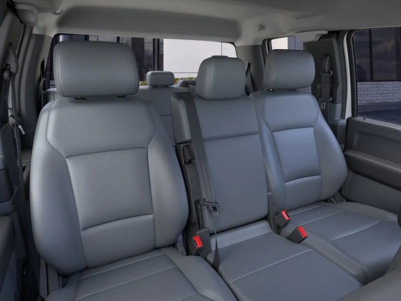 New 2026 Oxford White Ford F-550® XL image 40