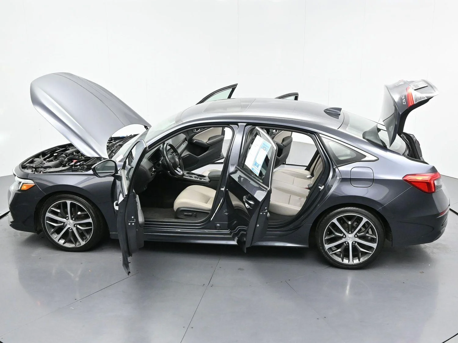 Used 2024 Meteorite Gray Metallic Honda Touring image 45