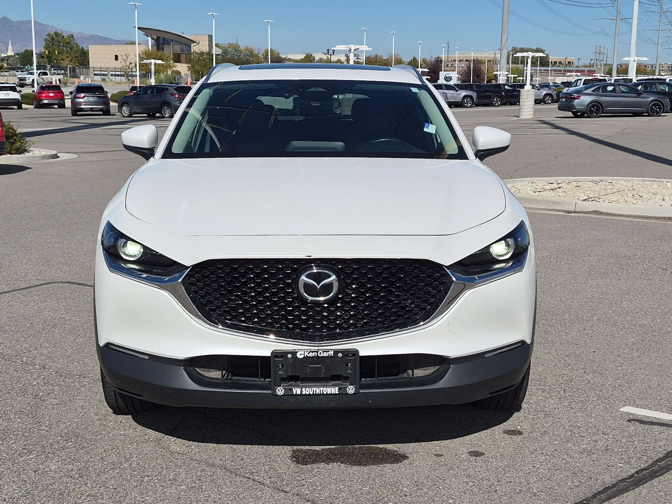 Used 2025 Snowflake White Pearl Mica Mazda 2.5 S Preferred Package image 9