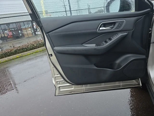 2026 Nissan Rogue Platinum - Photo 15