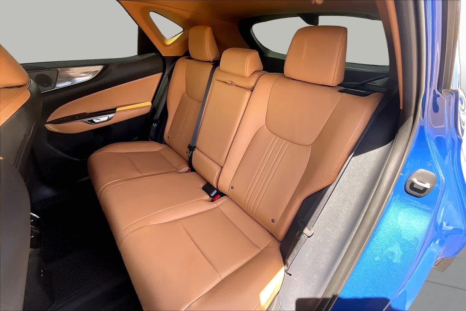 Used 2026 Grecian Water Lexus Premium image 20