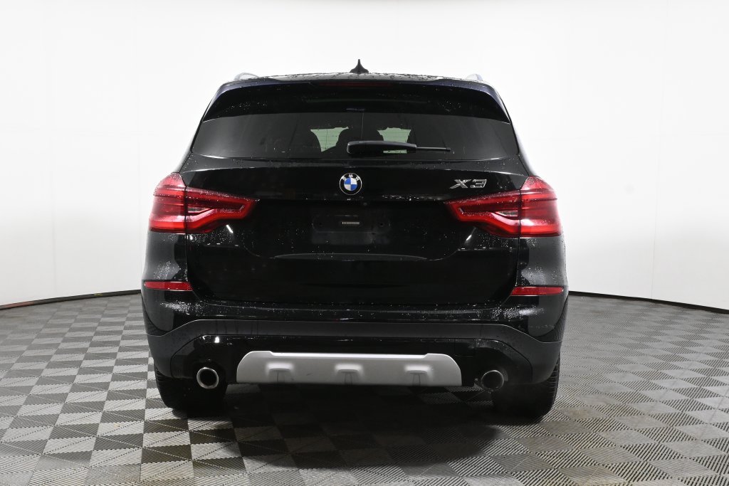 Used 2018 Black BMW xDrive30i image 10