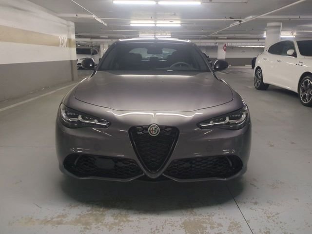 2025 Alfa Romeo Giulia Base - Photo 2