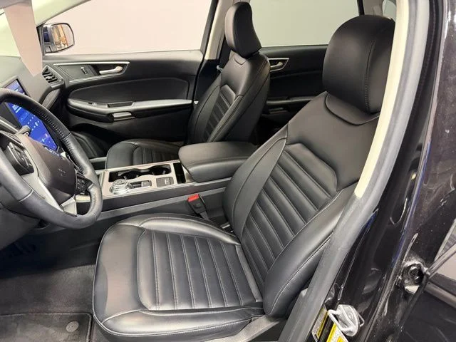 Used 2023 Black Ford SEL image 16