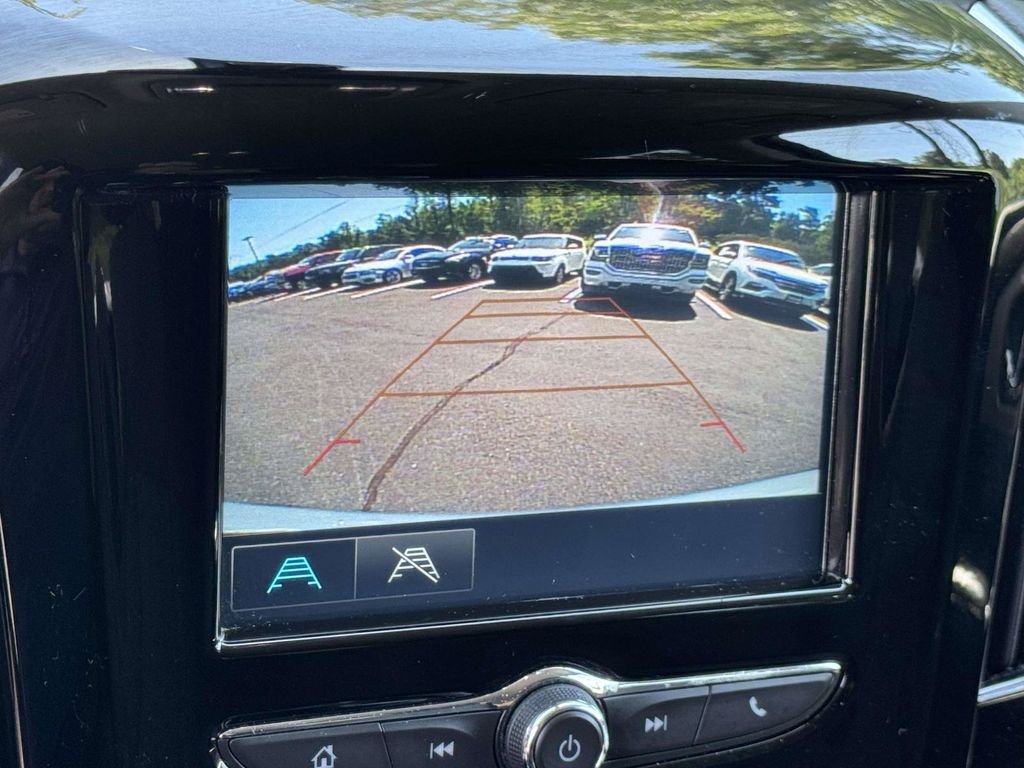 Used 2019 Silver Chevrolet LT image 5