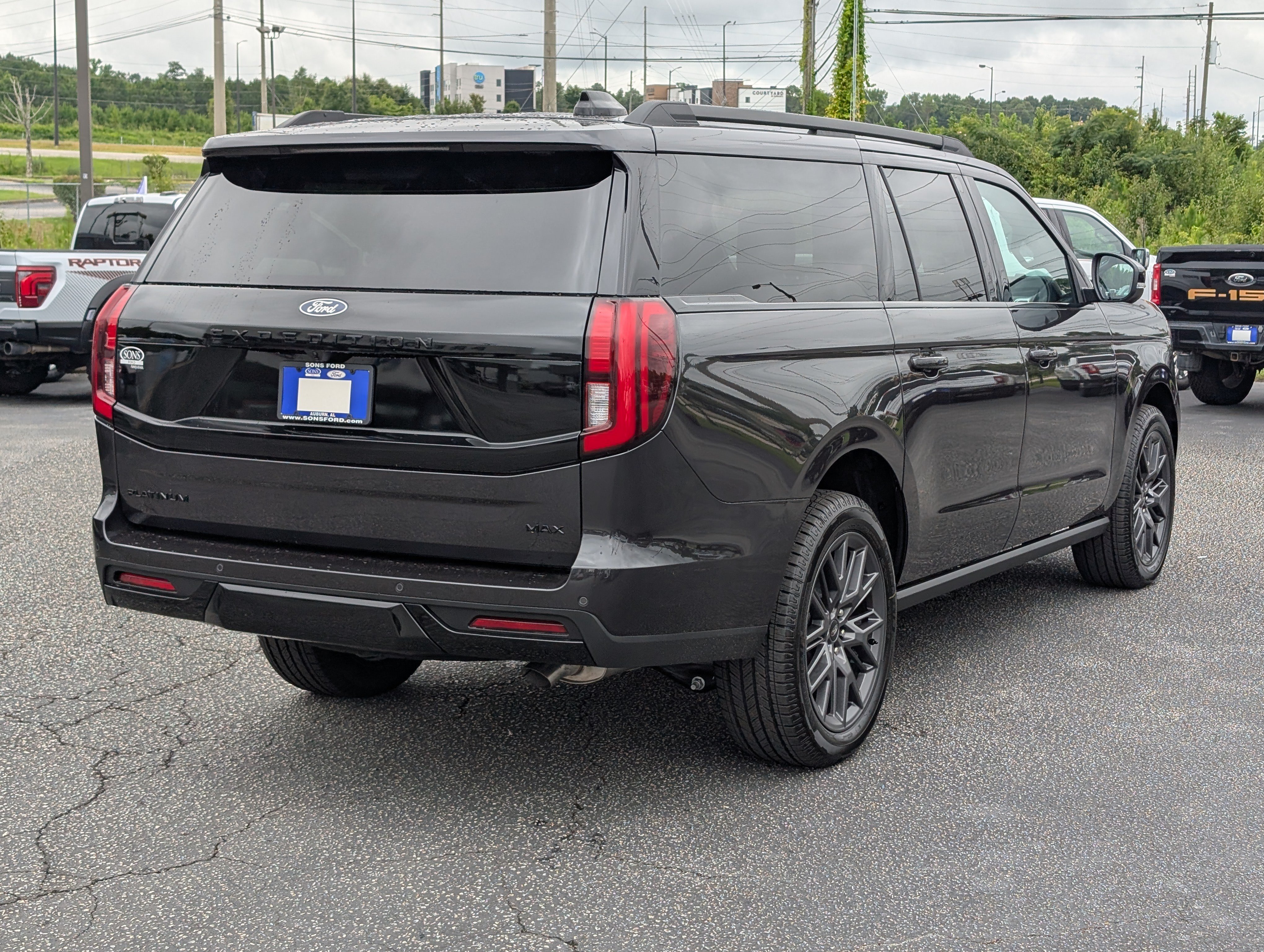 New 2027 Dark Matter Gray Metallic FORD Platinum image 9