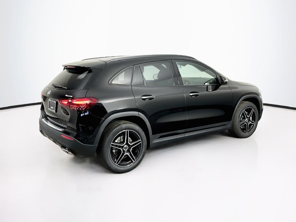 New 2026 Night Black Mercedes-Benz GLA 250 image 37