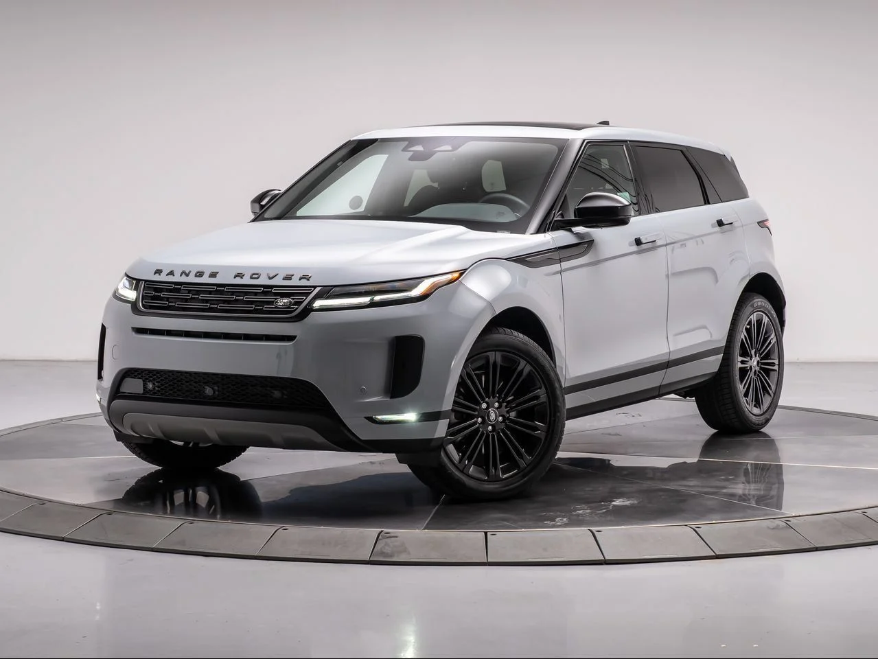 2026 Land Rover Range Rover Evoque