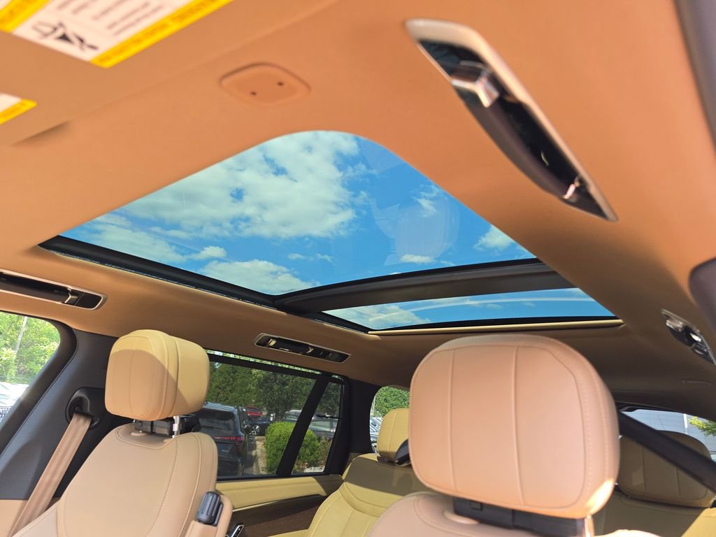 New 2026  Land Rover SE image 20