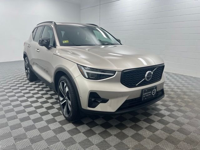 2023 Volvo XC40 Ultimate