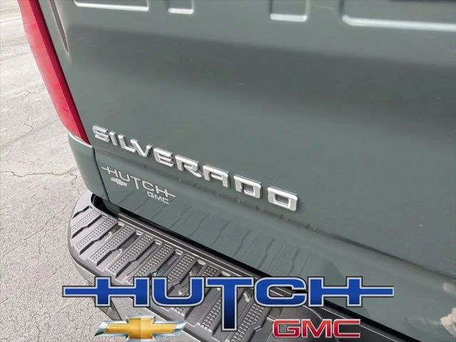 Used 2025 Cypress Gray Chevrolet LT image 15
