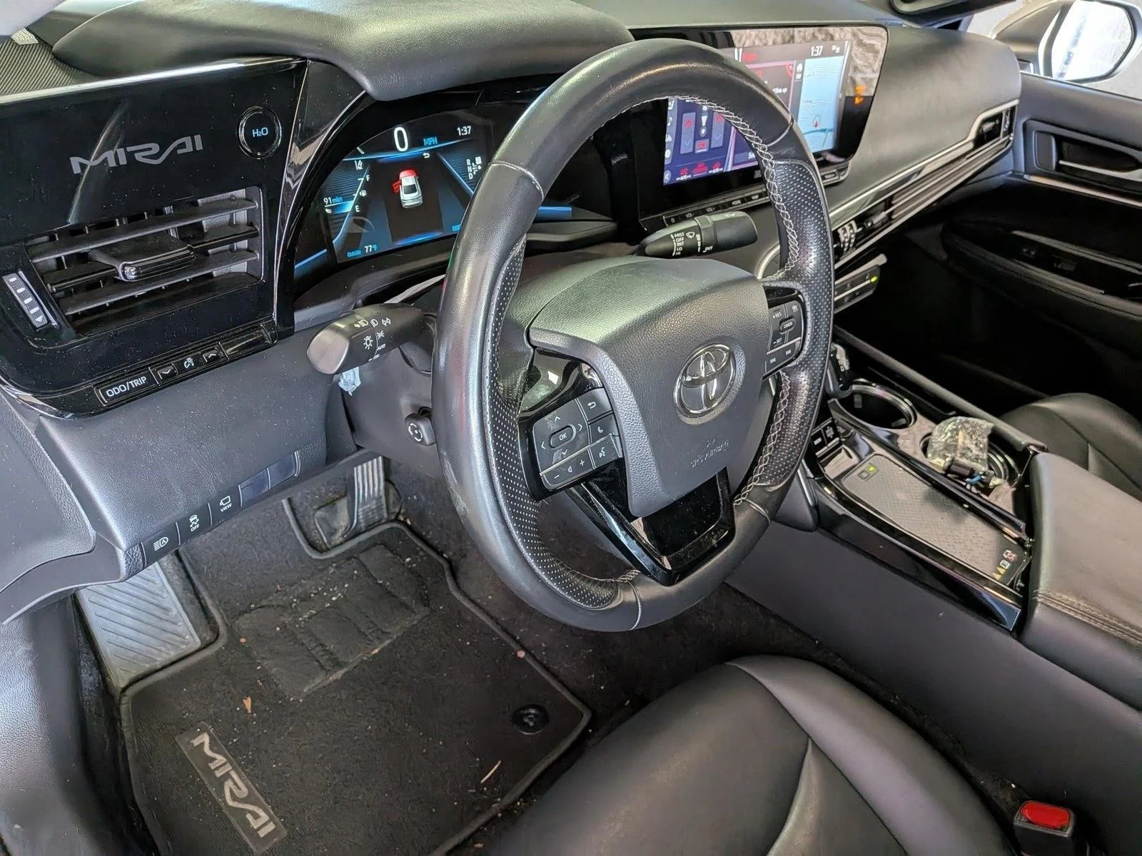 Used 2021 Heavy Metal Toyota XLE image 10