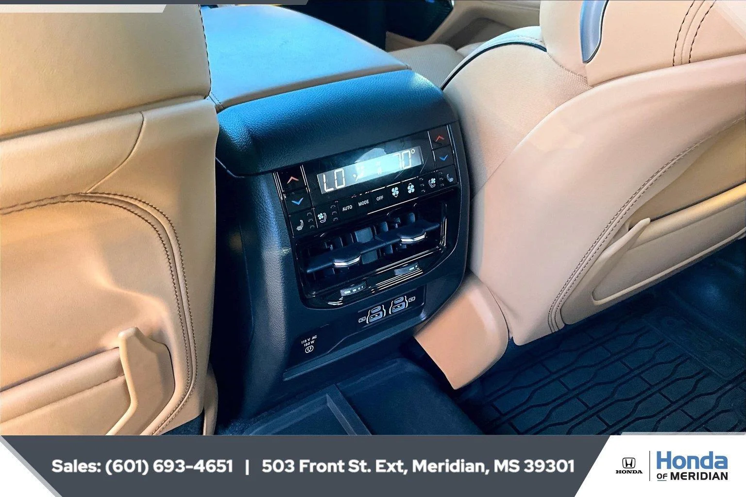 Used 2022 Bright White Clearcoat Jeep Summit Reserve image 24