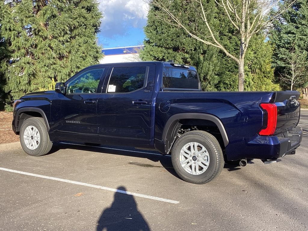 2025 Toyota Tundra SR5 - Photo 10