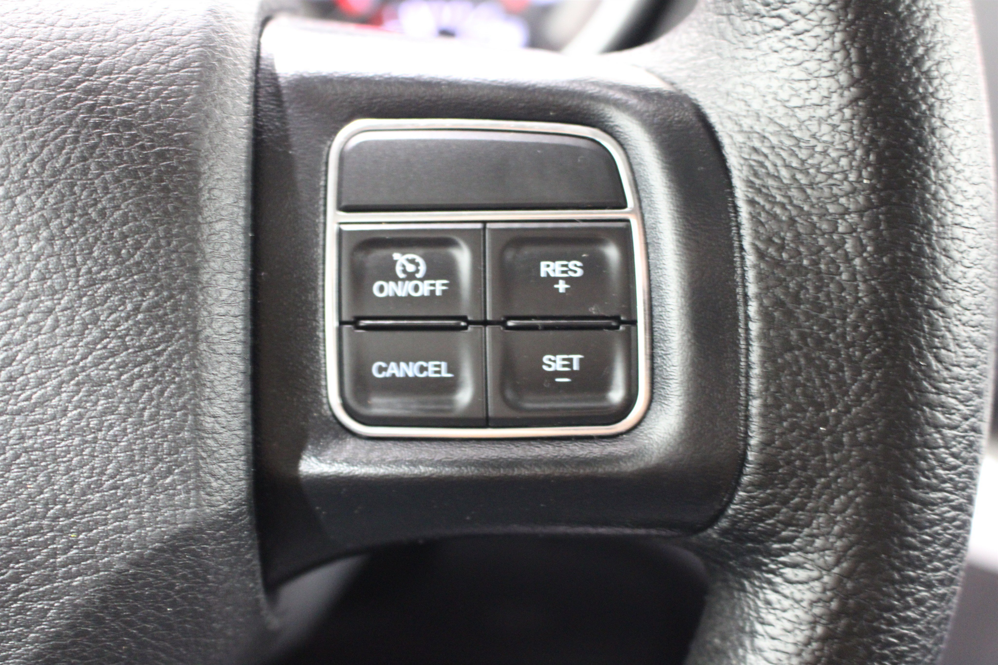 Used 2020 Granite Pearlcoat Dodge SE Value image 10