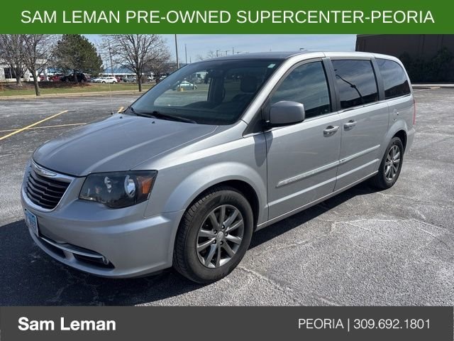 2016 Chrysler Town & Country S