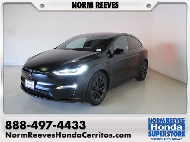 2023 Tesla Model X Long Range's photo