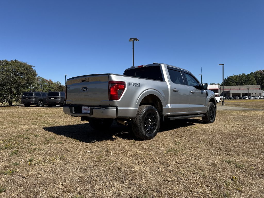 Used 2024 Silver Ford XLT image 5