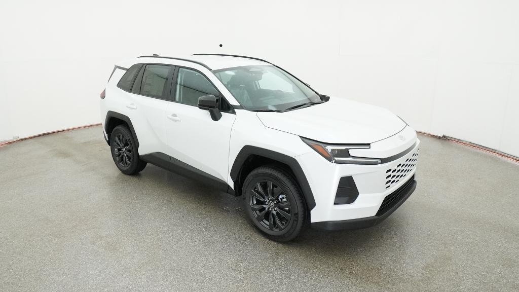 New 2026 Wind Chill Pearl Toyota XLE Premium image 22