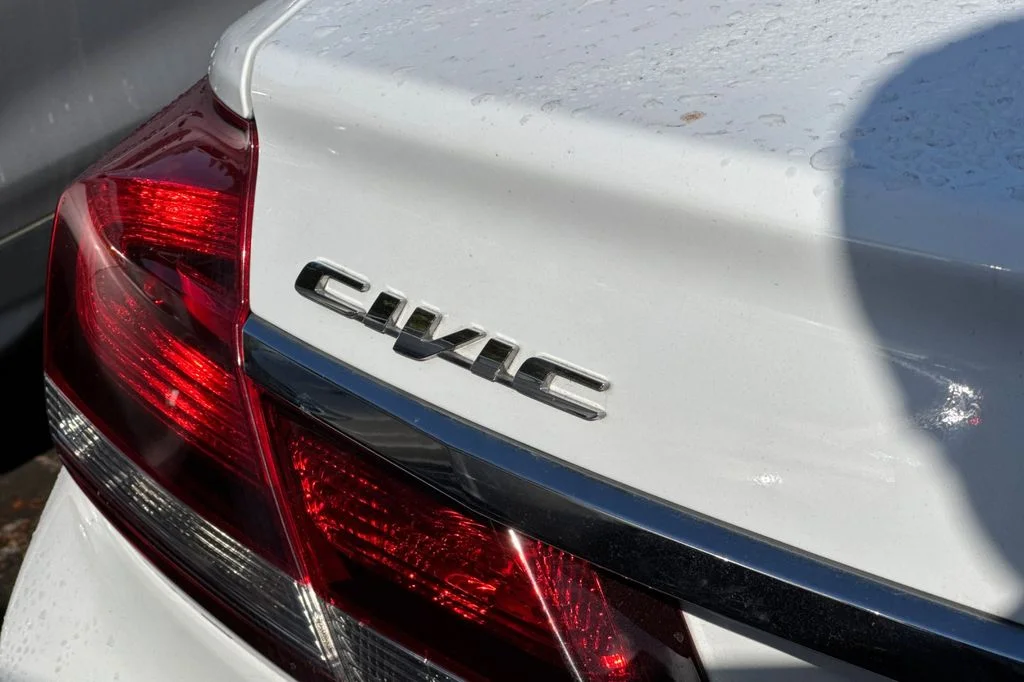Used 2015 Taffeta White Honda EX image 8