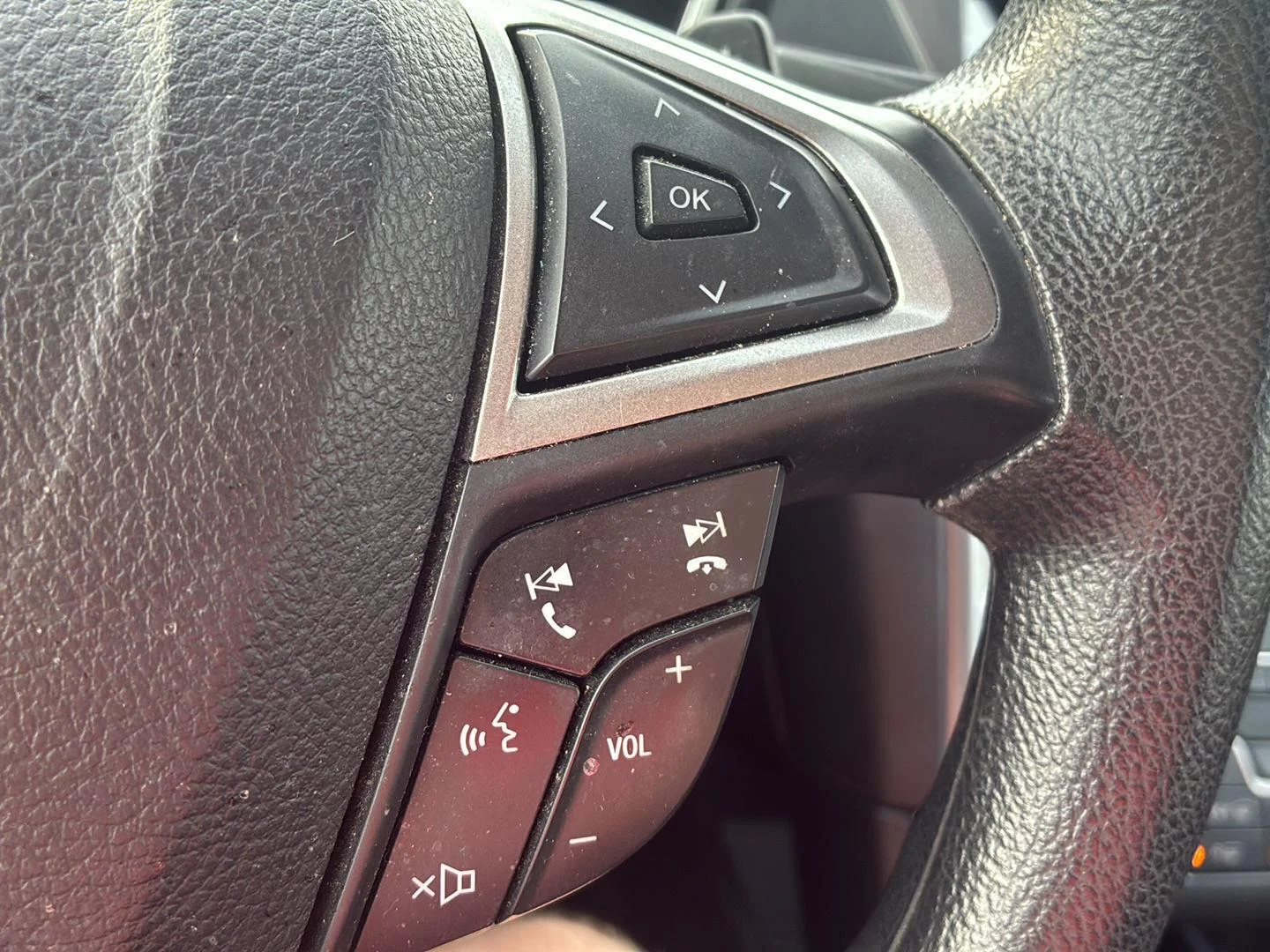 Used 2020 Magnetic Ford SE image 7