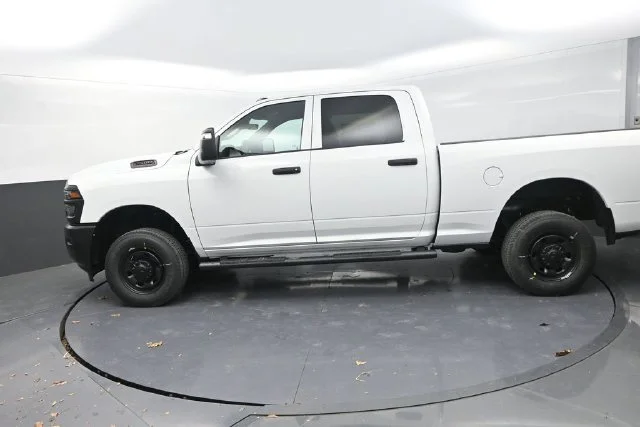 New 2026 Bright White Clear-Coat Exterior Paint RAM Tradesman image 5