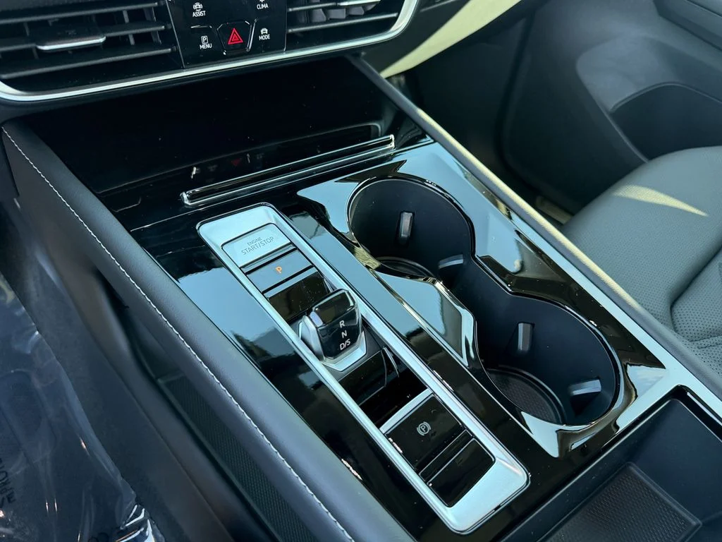 New 2026  Volkswagen SE w/Technology image 22