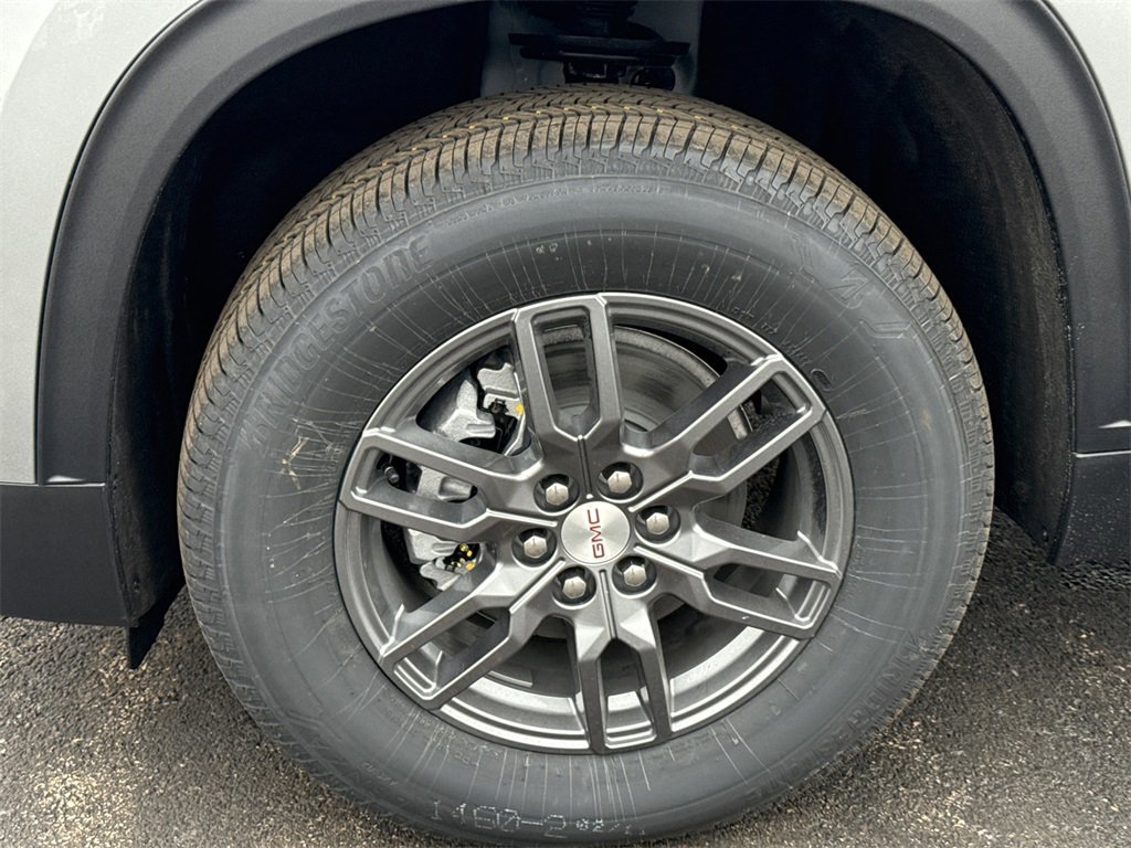 2026 GMC ACADIA - Image 10