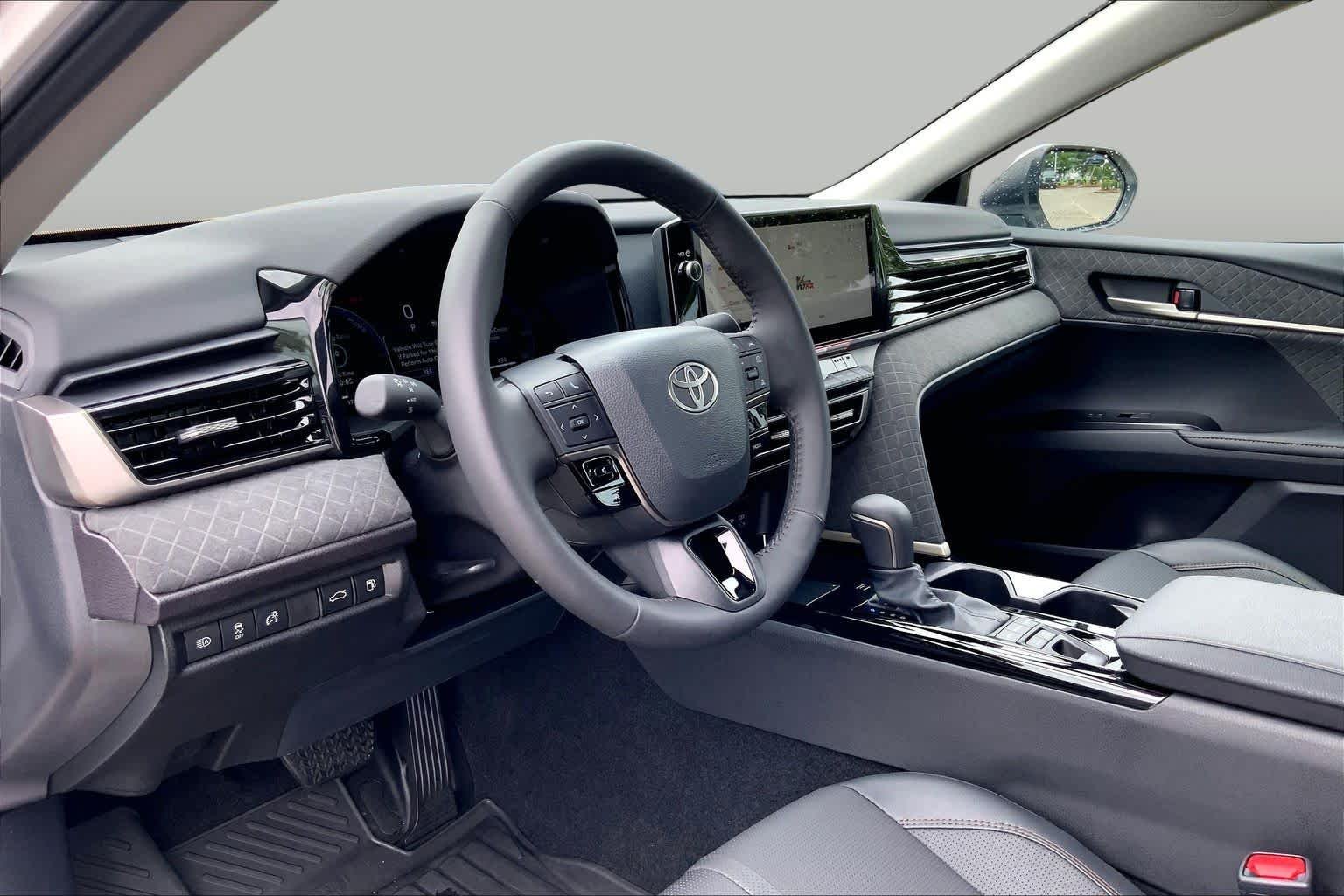 2026 Toyota Camry XLE - Photo 17