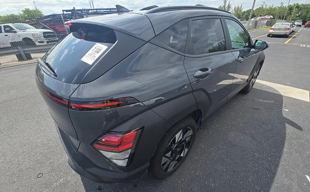 Used 2024 Gray Hyundai SEL image 9